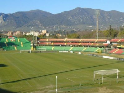 Serie C: la capolista Ternana riceve la cenerentola Cavese