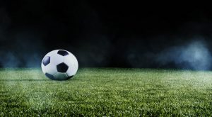 Pallone da Calcio Bianco e Nero con sfondo scuro