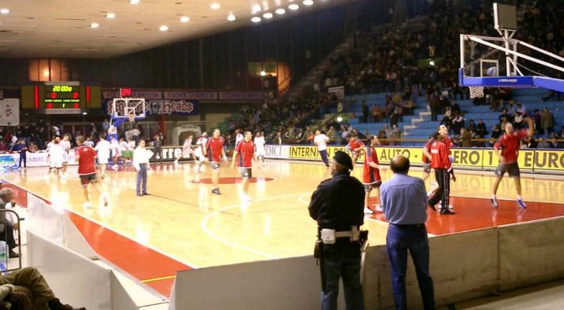 Basket, Serie A: scontro tra Reggiana e Virtus Bologna