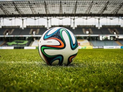 Campo di Calcio con Pallone