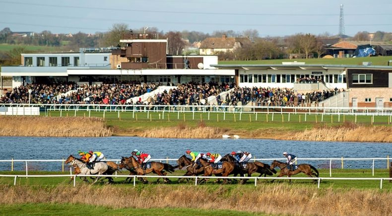 Huntingdon listed races