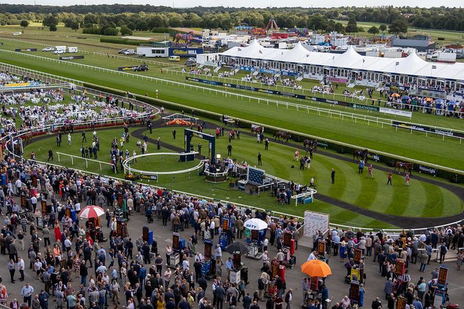 doncaster-racecourse-crowd-665px